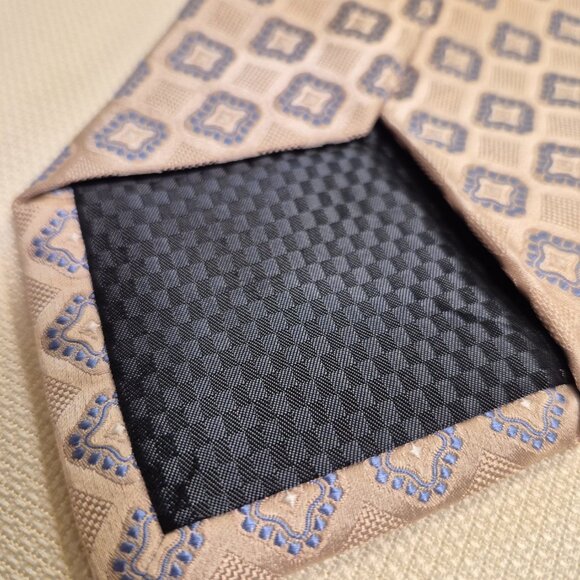 HARRY ROZEN Silk Tie - Picture 8 of 14